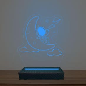 Luminária Led 3d Astronauta Na Lua Abajur Luxo