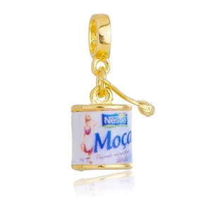 Pingente Berloque Leite Moça Pandora Banhado a Ouro 18k