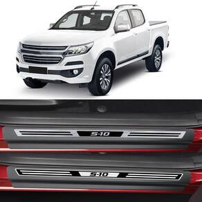 Jogo Soleira Premium Elegance Chevrolet S10 4 Portas 2002 à 2018 - 4 Portas ( Vinil + Resinada 8 Peças )