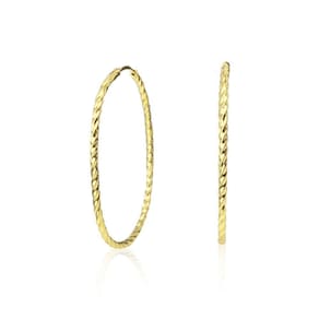 Brinco Argola Oval Torcida 3 Cm Em Ouro 18K