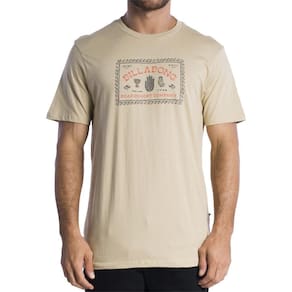 Camiseta Billabong Hand Shaped SM24 Masculina Caqui