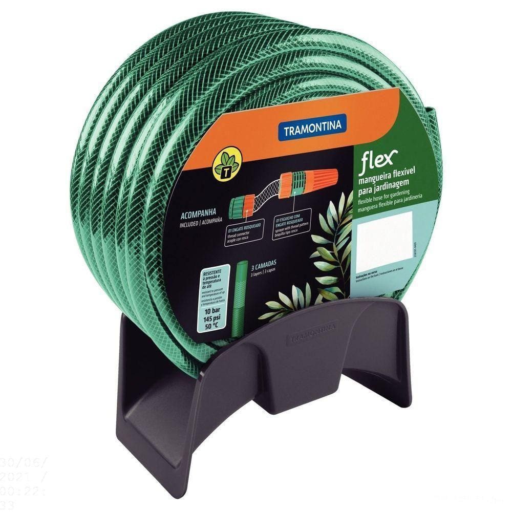 Mangueira Flex Verde Em Pvc 3 Camadas 25 M Com Engate Rosqueado, Esguicho E Suporte Mural