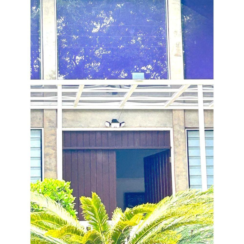 Luminária Solar 208 Leds 380 Lumens Branca