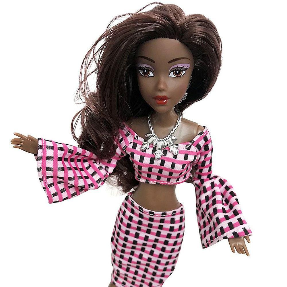 Boneca africana com juntas móveis 