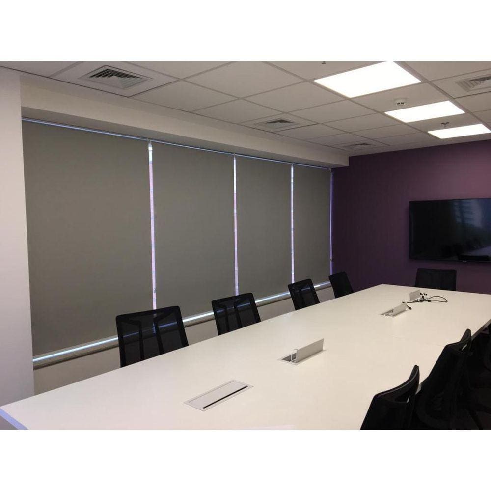 Persiana Cortina Rolo Blackout 0% 1,90m x 1,30m com Bando