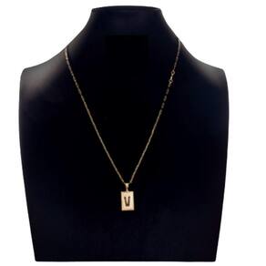 Cordão Carti Fecho Lagosta E Letra V Personalizado