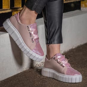 Tênis Feminino Gliter Brilhante Charme Elegância com Amarração em Cetim Rosa