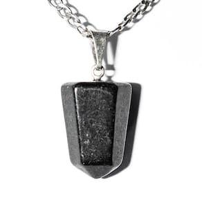 Pingente Pontinha Quartzo Preto Presilha e Pino Prateado