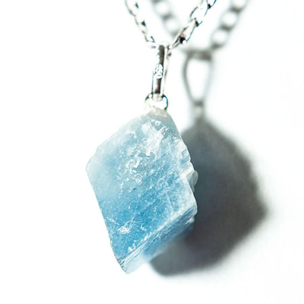 Colar Pedrinha Calcita Azul Bruto Natural Pino Prata 950
