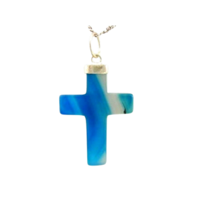 Colar Crucifixo Agata Azul Natural em Dourado