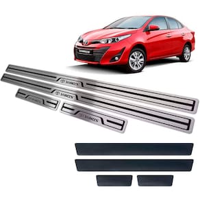 Soleiras Baixo Relevo Toyota Yaris 2018 2019 + Vinil Preto