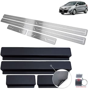 Soleira Inox Baixo Relevo Prata Toyota Yaris XL 2019-2022