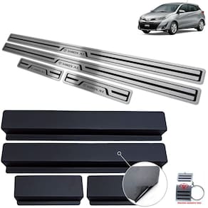 Soleira Inox Baixo Relevo Preto Toyota Yaris XL 2019-2022