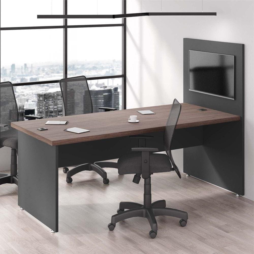Mesa com Painel Clat