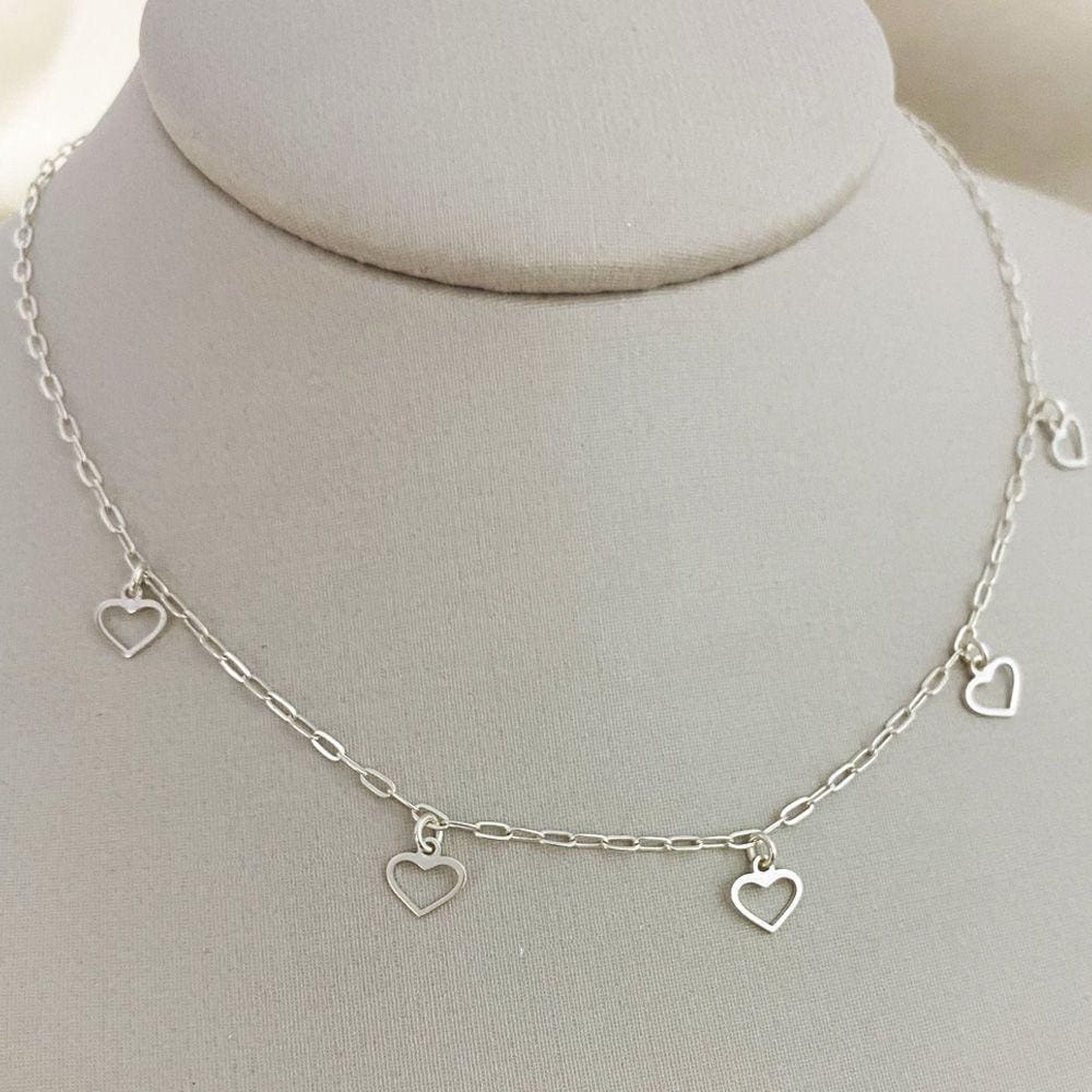 Colar Elo Cartier com Pingentes de Coração