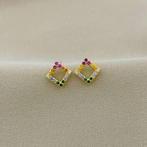 Brinco Quadrado Cravejado com Zircônia Colorida