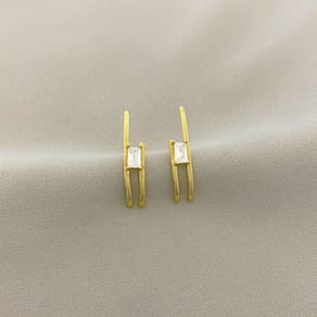 Brinco Ear Hook com Ponto de Luz de Zircônia