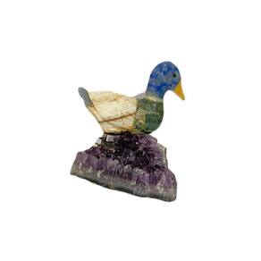 Ave - Minerais Variados e Base de Ametista | P26