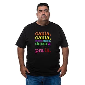 Camiseta Masculina Plus Size Algodao Estampa Trecho Musical Com Abridor De Garrafas Integrado