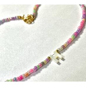 Colar Gargantilha Miçangas Choker Artesanal Letra H B5595