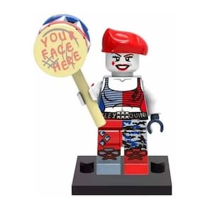 Boneco Blocos De Montar Harley Quinn Your Face Here Batman