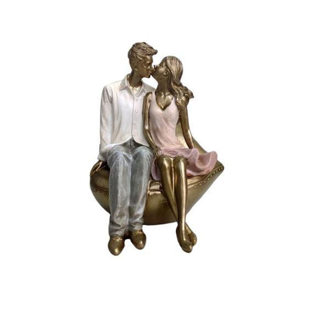 Escultura Família Homem E Mulher Casal Poltrona Coração