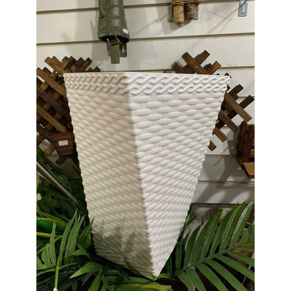 Vaso Para Planta Rattan Modelo Twister 20 Litros - Branco, Bege, Cinza E Coffe