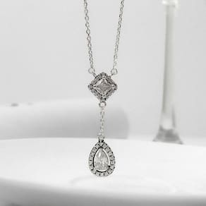 Colar Com Pingente Gota Cravejado Zircônias Prata 925