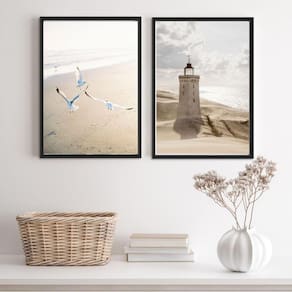 Kit 2 Quadros Praia Branco E Bege- Gaivotas E Farol 33X24Cm