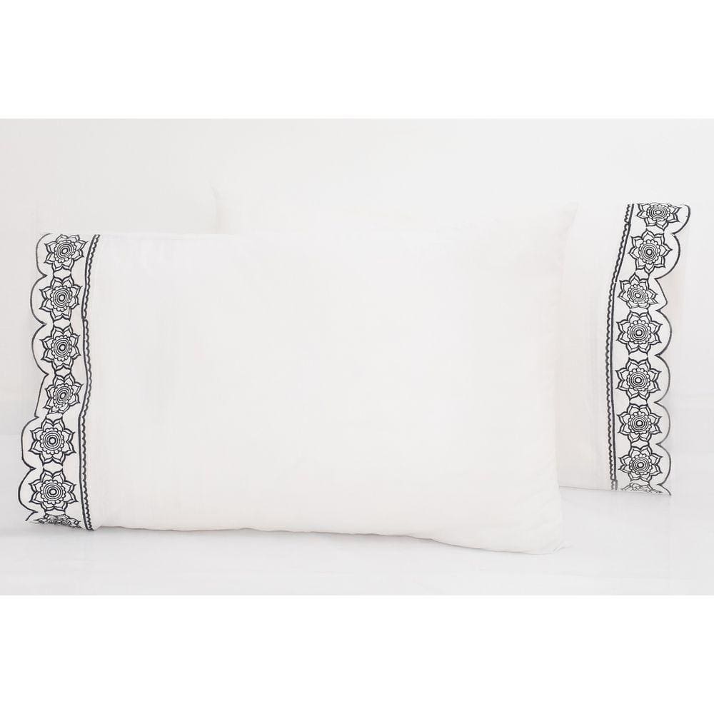 2 Fronhas King 50cmx90cm 100% Algodão 200 Fios Barrado Bordado Mandala Preto no Branco