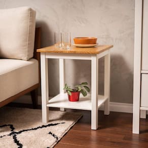 Mesa Lateral Madeira Maciça Vanilla CabeCasa MadeiraMadeira Amêndoa/Branco