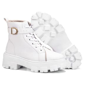 Coturno Feminino Casual com Amarração e Detalhe de Fivela Conforto e Estilo Urbano