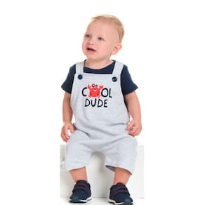Conjunto Bebe Jardineira em moletinho com body em suedine