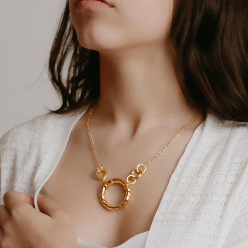 Colar Pingente Oval - Banhado em Ouro 18k