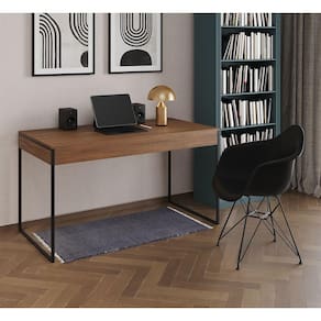Escrivaninha Industrial Office Estudo Malta Amêndoa 137x53cm com 1 Poltrona Preta Eames Eiffel Base