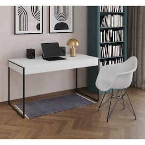 Escrivaninha Industrial Office Estudo Malta Branca 137x53cm com 1 Poltrona Branca Eames Eiffel Base