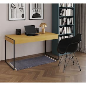 Escrivaninha Industrial Office Estudo Malta Canela 137x53cm com 1 Poltrona Preta Eames Eiffel Base F