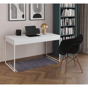 Escrivaninha Home Office Estilo Industrial Malta Branca 137x53cm Ferro Branco com 1 Poltrona Preta E