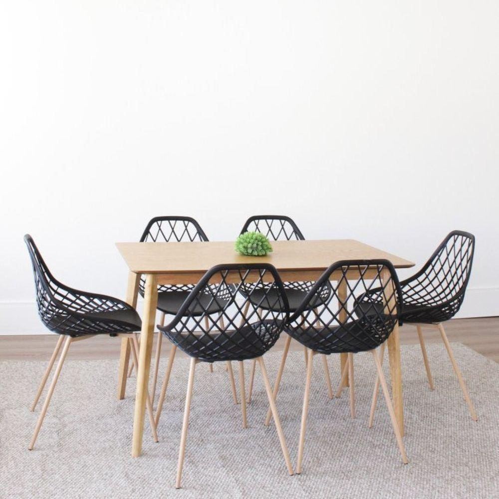 Conjunto Sala de Jantar Mesa 120x75cm Finlândia com 6 Cadeiras Cloe Base Aço Rivatti Preto