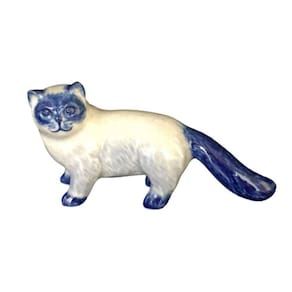 Estatueta de cerâmica Dollhouse Persian Cat Delft azul branca