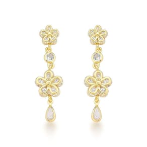 Brinco Romantico Flores E Gota Banhada A Ouro 18k