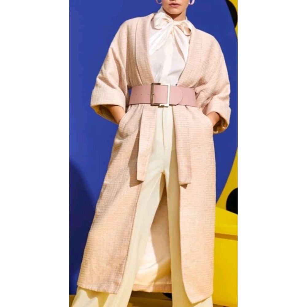 Casaco Feminino Sobretudo com Cinto Rosa em Tweed