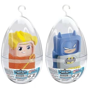 Bonecos Batman e Aquaman Milliepaco Ovo De Pascoa Lider