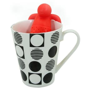 Kit Caneca Poá Bolinhas Monocromática Cerâmica 330ml E Boneco Infr De Chá Silicone