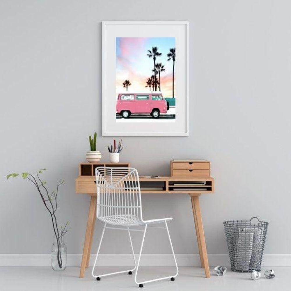 Quadro Praia Kombi Rosa - 60X48Cm
