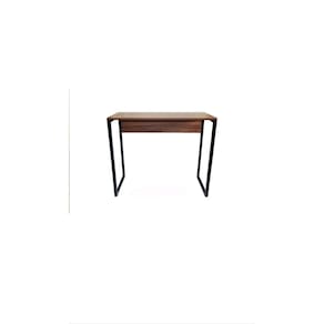 Mesa escrivaninha para notebook computador na cor madeirado com os pé metálico e pintura eletrostática