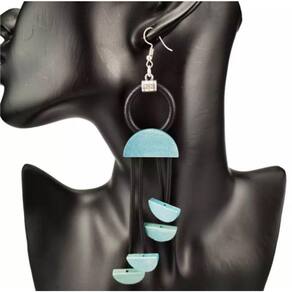 Brincos Fantasy Hoop azul claro com cristais e pérolas