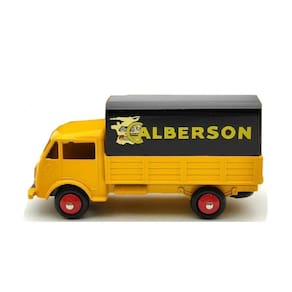 Revista Diecast Ford Truck Calberson 25 JJ Scale 1:64