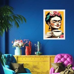 Quadro Frida Tomando Café 33X24Cm - Com Vidro