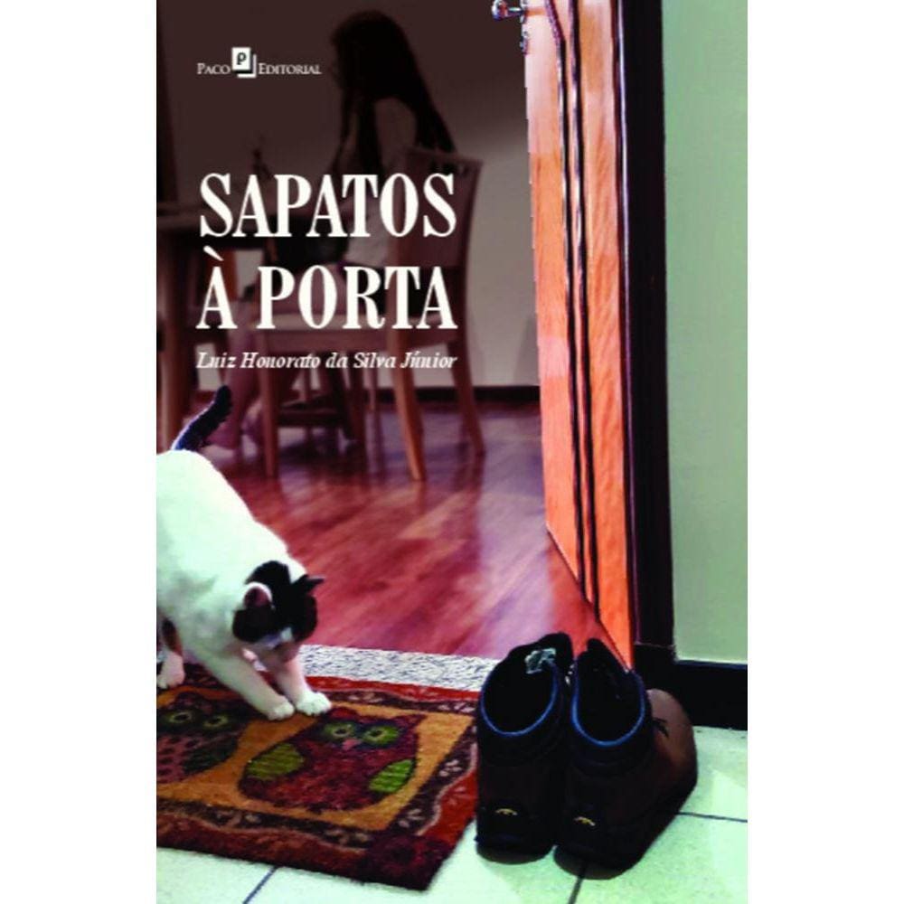 Sapatos à porta